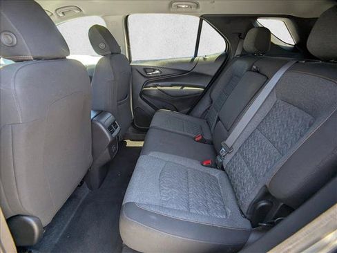 Used 2024 Chevrolet Equinox LT AWD/4WD image 16