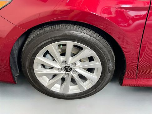 Used 2022 Toyota Camry LE FWD image 13