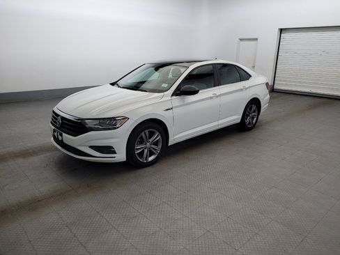 Used 2019 Volkswagen Jetta R-Line FWD image 2
