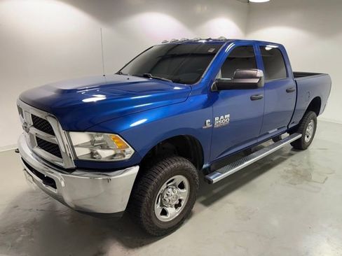 Used 2018 RAM 2500 Tradesman w/ Chrome Appearance Group AWD/4WD image 3