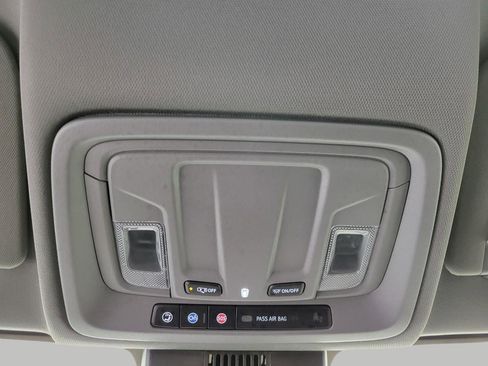 Used 2024 Chevrolet Silverado 1500 LT image 19