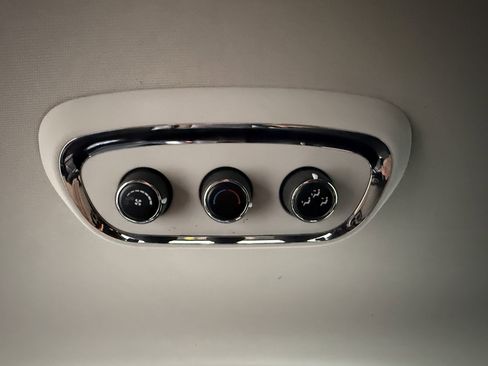 Used 2018 Dodge Durango GT image 18