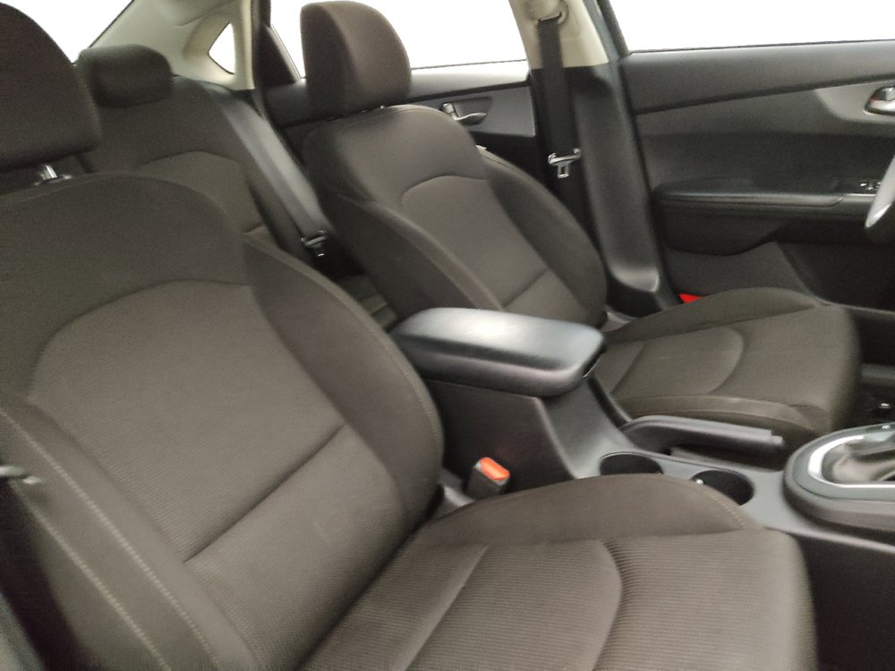 Used 2021 Kia Forte LXS FWD image 21