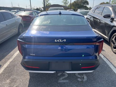 Used 2025 Kia K4 LXS image 5