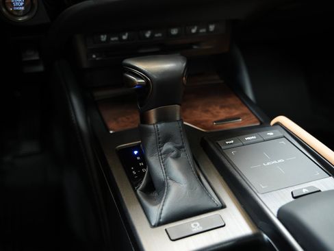 Used 2022 Lexus ES 350 Ultra Luxury w/ Accessory Package 2 FWD image 49