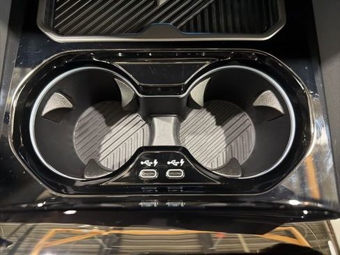 Used 2026 BMW 530i xDrive w/ Premium Package image 38