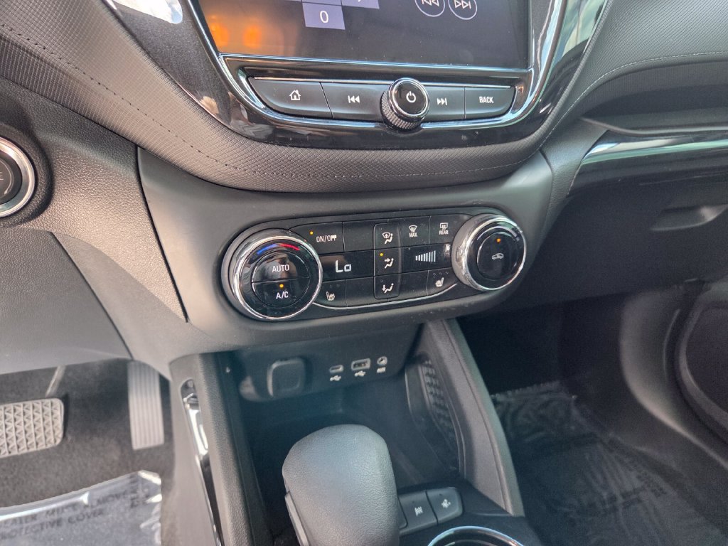 Used 2021 Chevrolet TrailBlazer LT w/ Convenience Package FWD image 22
