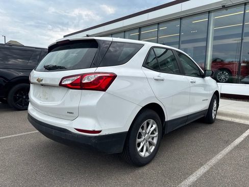 Used 2020 Chevrolet Equinox LS w/ LPO, Floor Liner Package AWD/4WD image 6