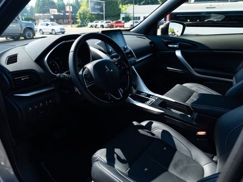 Used 2024 Mitsubishi Eclipse Cross SEL AWD/4WD image 17