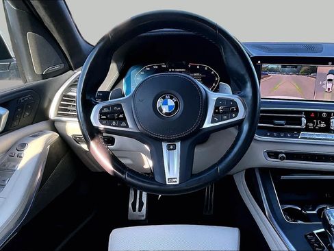 Used 2022 BMW X7 M50i AWD/4WD image 5
