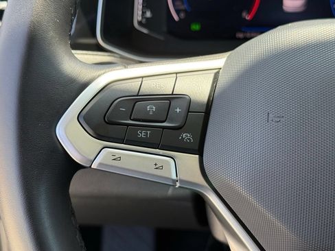 Used 2025 Volkswagen Jetta SEL FWD image 18