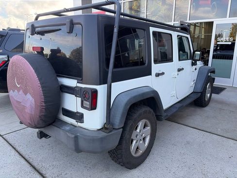 Used 2018 Jeep Wrangler Unlimited Sport S AWD/4WD image 4