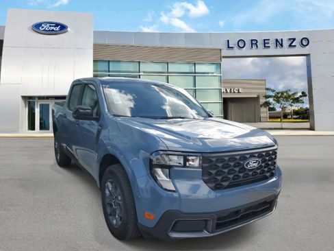 New 2025 Ford Maverick XLT w/ XLT Luxury Package image 3