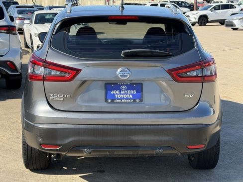 Used 2020 Nissan Rogue Sport SV w/ Technology Package FWD image 8
