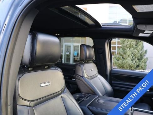 Used 2025 Ford Expedition Platinum w/ Stealth Appearance Package image 9