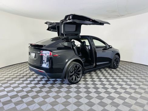 Used 2022 Tesla Model X AWD/4WD image 32
