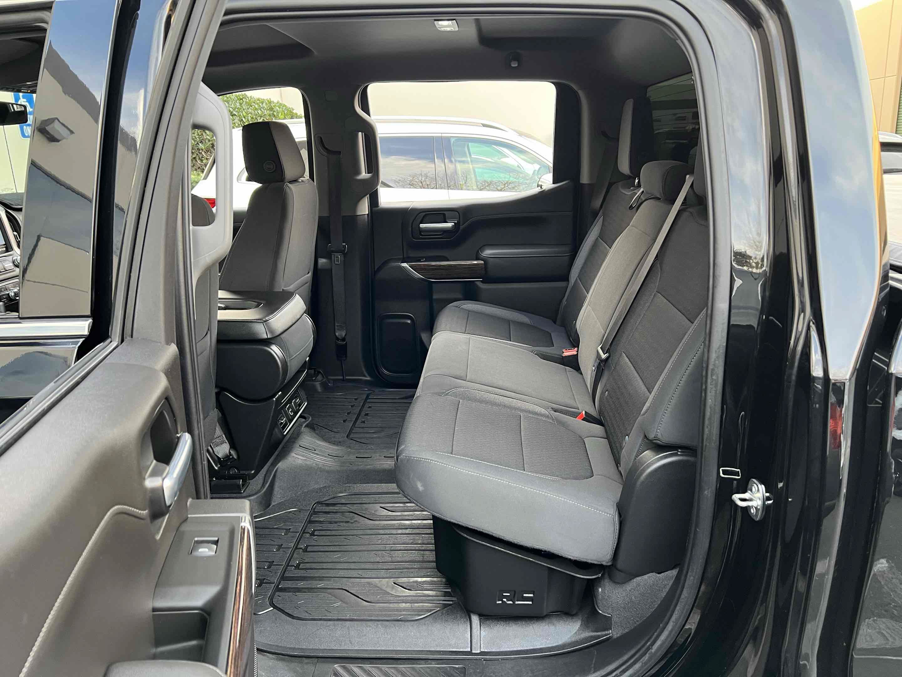 Used 2020 GMC Sierra 1500 SLE w/ SLE Value Package AWD/4WD image 5