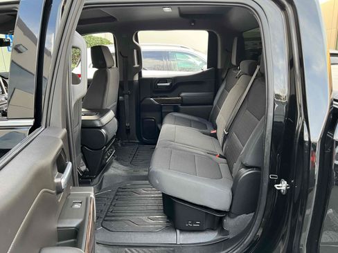 Used 2020 GMC Sierra 1500 SLE w/ SLE Value Package AWD/4WD image 5