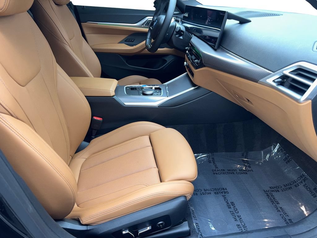 Used 2025 BMW i4 eDrive40 w/ Premium Package RWD image 46