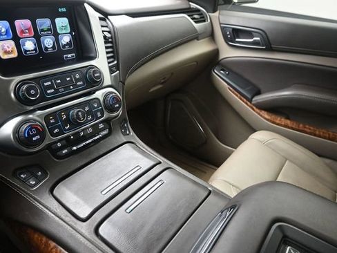 Used 2017 Chevrolet Tahoe Premier AWD/4WD image 32