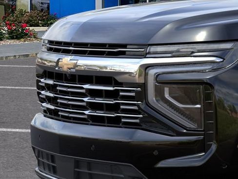 New 2026 Chevrolet Suburban Premier w/ Sun And Tow Package AWD/4WD image 13