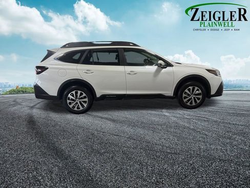 Used 2020 Subaru Outback Premium image 12