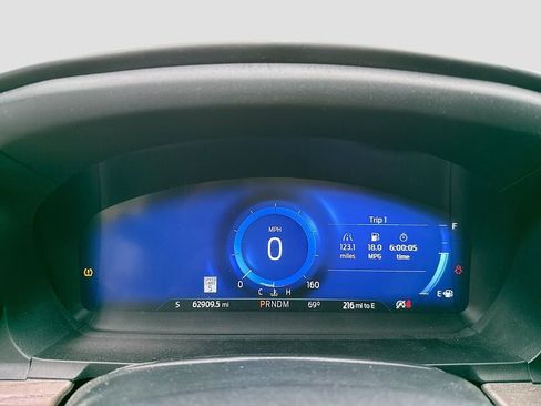 Used 2020 Ford Explorer Platinum w/ Premium Technology Package AWD/4WD image 14