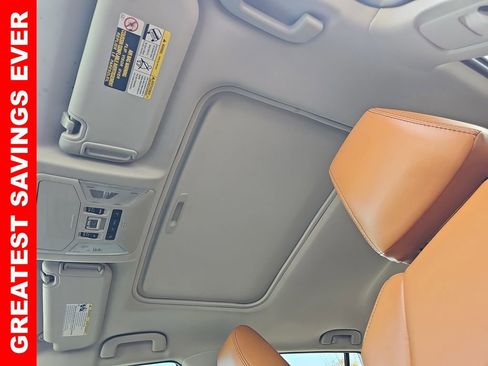 Used 2022 Toyota RAV4 XLE image 31