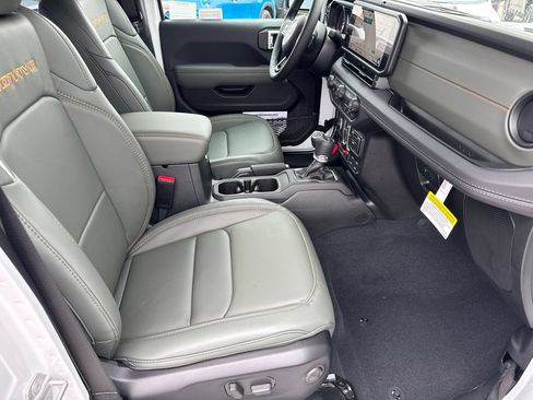 New 2026 Jeep Gladiator Mojave AWD/4WD image 15