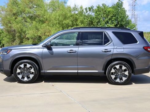 New 2026 Honda Pilot Touring image 5