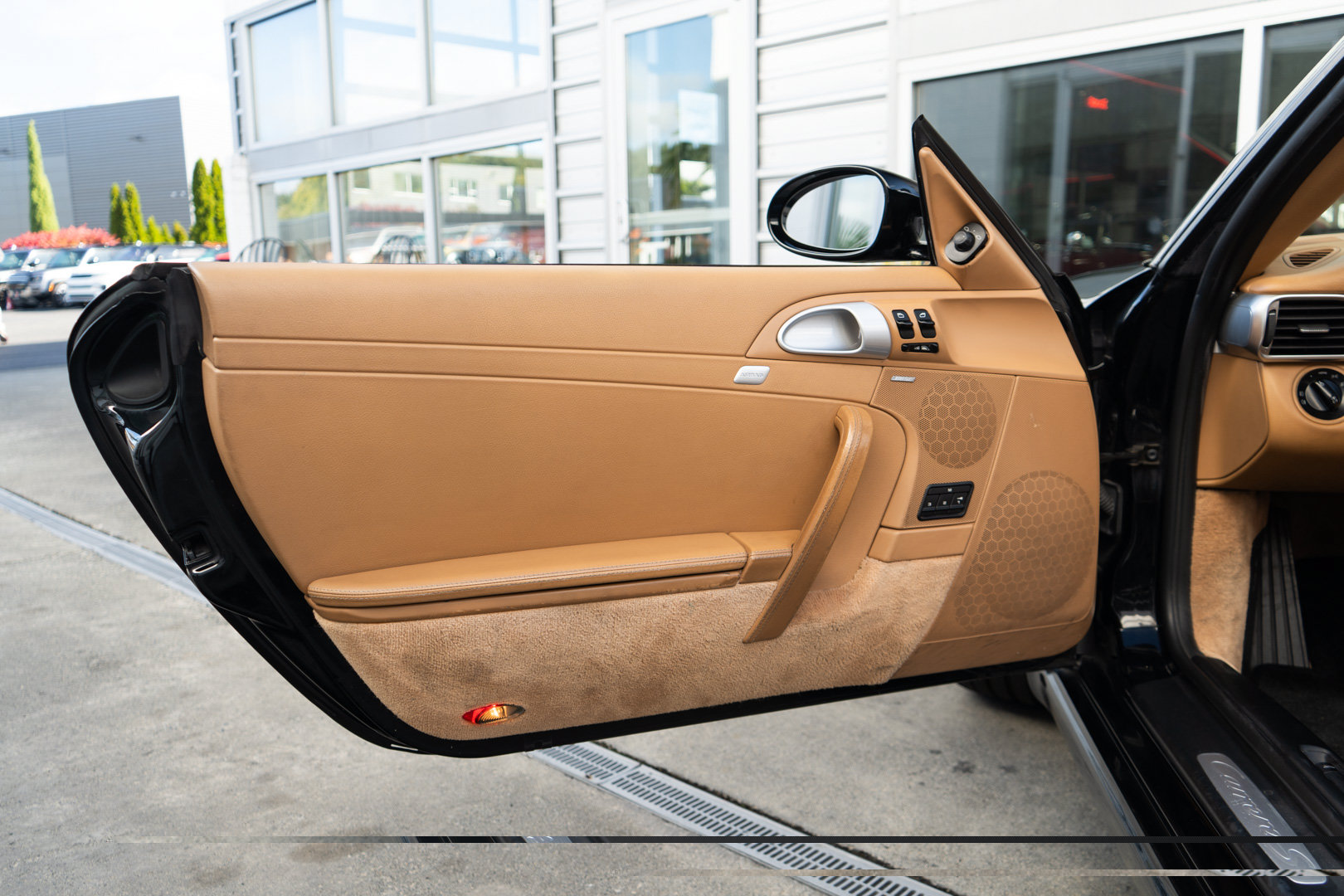 Used 2006 Porsche 911 Carrera S RWD image 12
