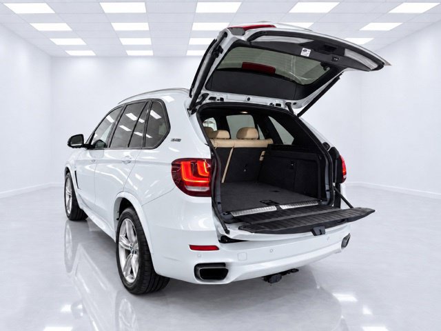 Used 2017 BMW X5 xDrive40e AWD/4WD image 11