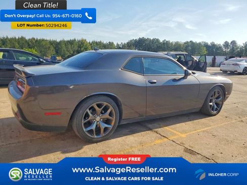 Used 2016 Dodge Challenger SXT Plus image 4