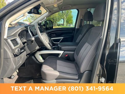 Used 2021 Nissan Titan SV w/ SV Convenience Package AWD/4WD image 9