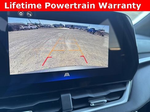 Used 2025 Chevrolet Equinox LT image 16