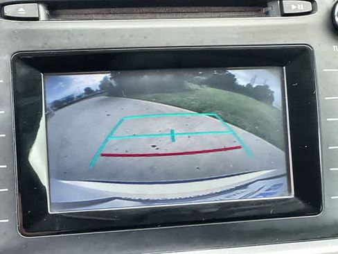 Used 2018 Toyota Highlander LE FWD image 26