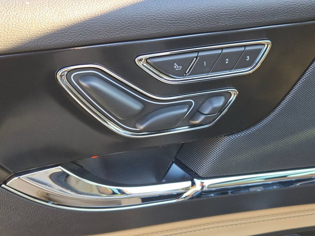 Used 2022 Lincoln Corsair Reserve w/ Equipment Group 201A AWD/4WD image 24