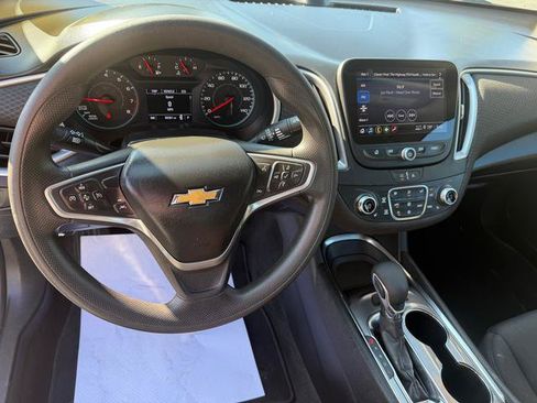 Used 2023 Chevrolet Malibu LT FWD image 12