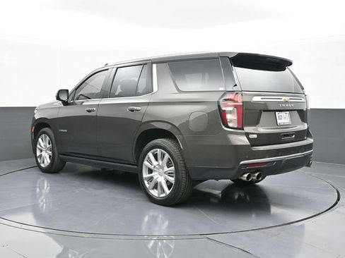 Used 2021 Chevrolet Tahoe High Country w/ Premium Package image 9
