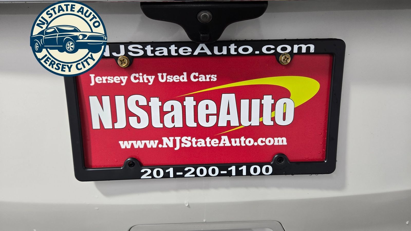 Used 2019 Ford Explorer XLT w/ Equipment Group 202A AWD/4WD image 37