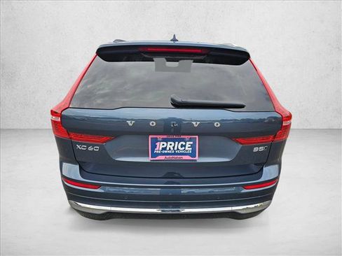 Used 2023 Volvo XC60 B5 Ultimate image 6