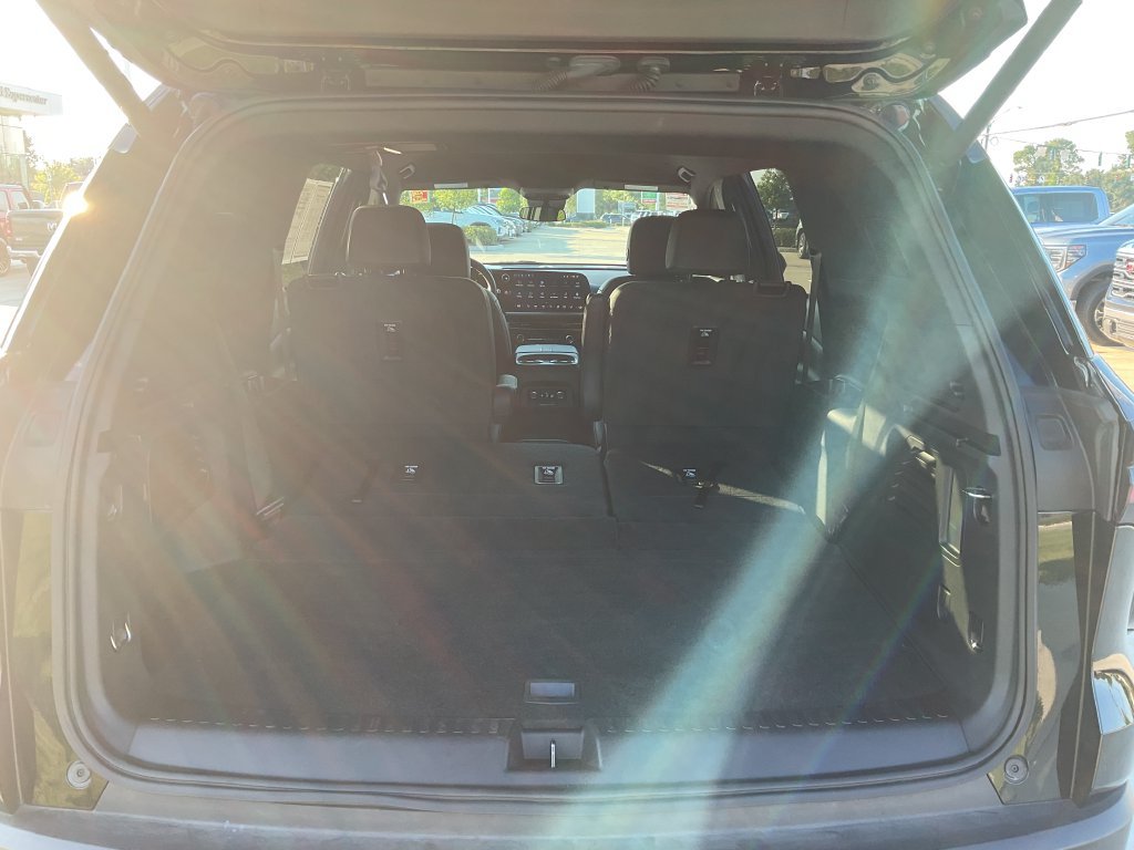 Used 2026 Chevrolet Traverse LT FWD image 10