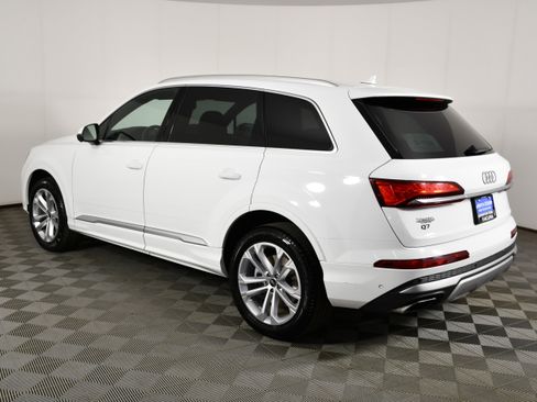 Used 2025 Audi Q7 3.0T Premium Plus AWD/4WD image 8