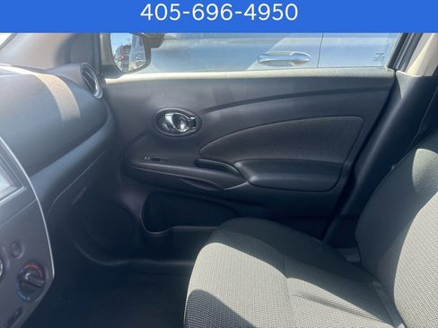 Used 2019 Nissan Versa SV image 22
