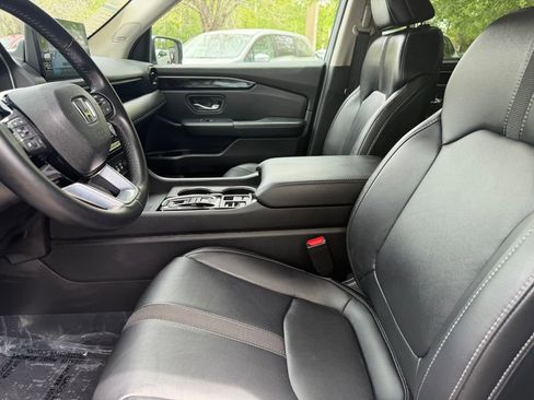 Used 2025 Honda Pilot Touring image 19