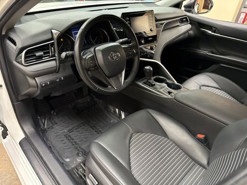 Used 2023 Toyota Camry SE w/ Convenience Package image 25