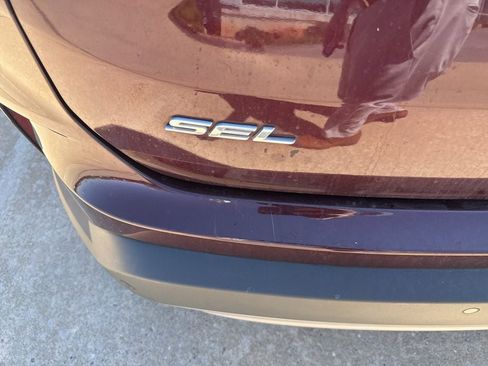 Used 2023 Ford Edge SEL w/ Convenience Package image 5