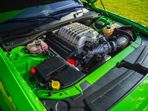 Used 2017 Dodge Challenger SRT Hellcat image 17