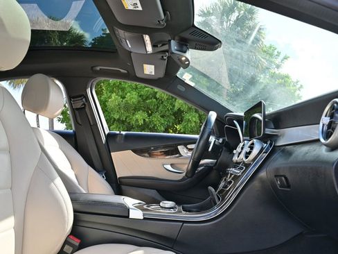 Used 2020 Mercedes-Benz C 300 Sedan image 16