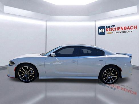Used 2022 Dodge Charger R/T w/ Plus Group RWD image 7